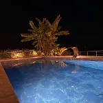 With A Full Private Pool * Milas