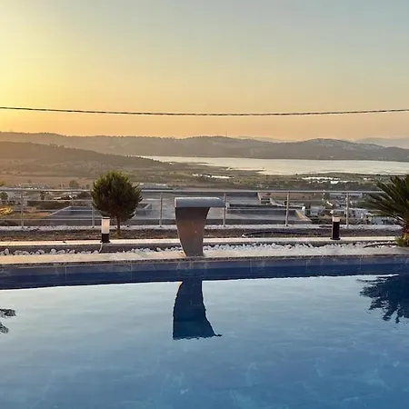 بيت للعطل With A Full Private Pool *