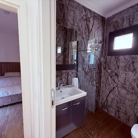 With A Full Private Pool بيت للعطل Milas