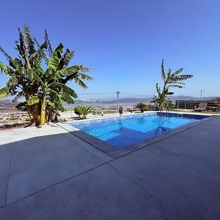 With A Full Private Pool بيت للعطل